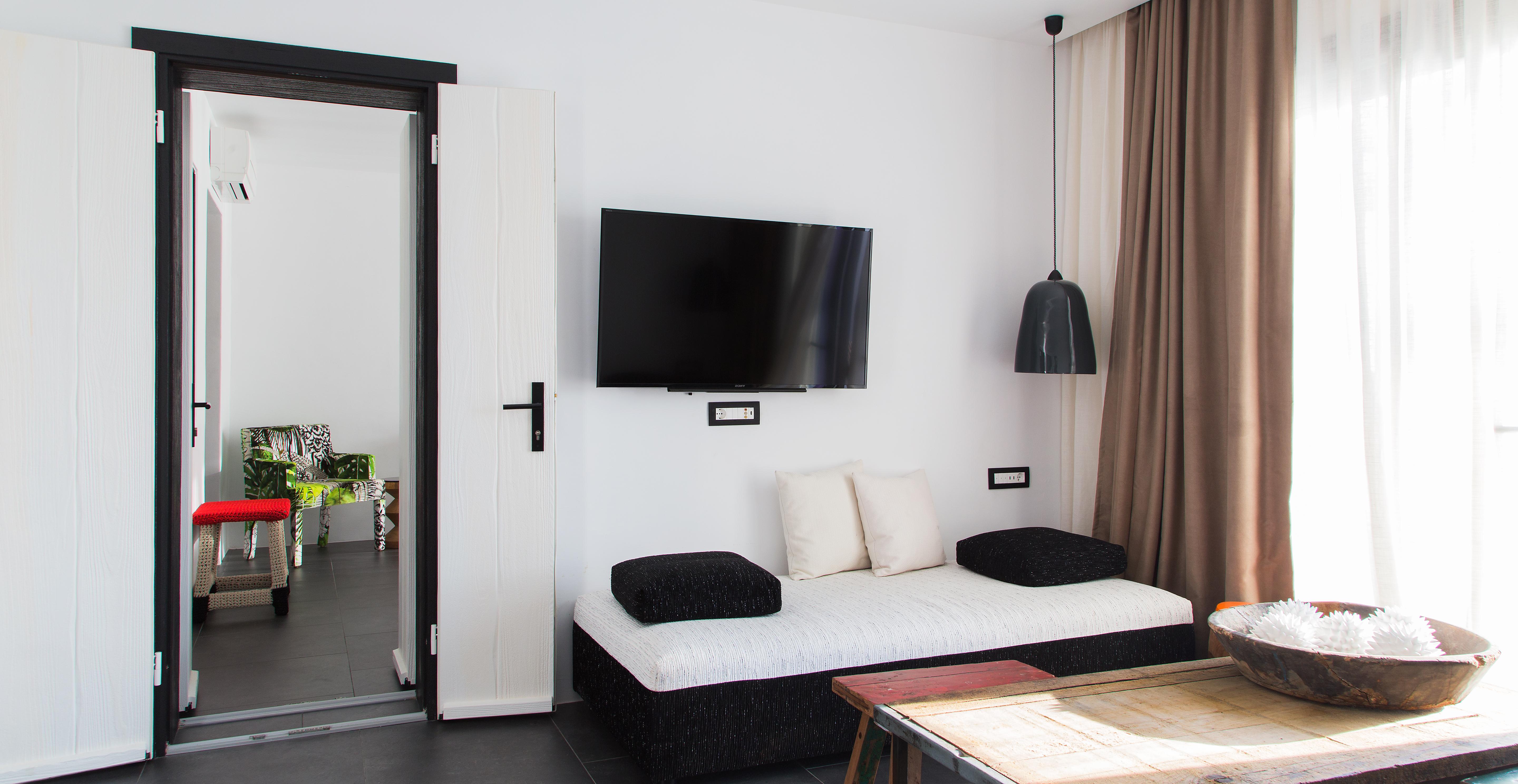 มิโคเนียน อวาตอน - ดีไซน์ โฮเต็ล Hotel Elia  ภายนอก รูปภาพ